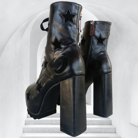 KILLSTAR 7 BLACK PLATFORM ANKLE BOOTS STARGAZER CRESCENT MOON STARS goth - Picture 4 of 15